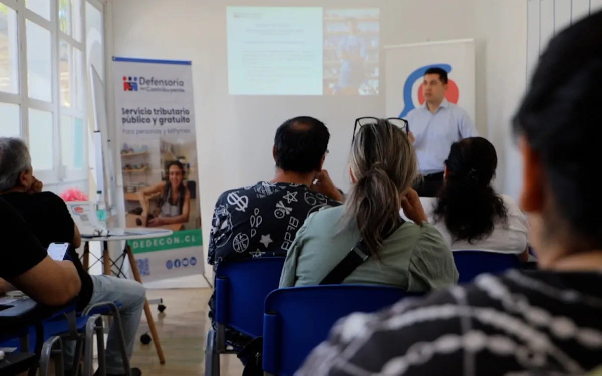 SII y DEDECON anuncian medidas para facilitar formalización de emprendedores en Chile